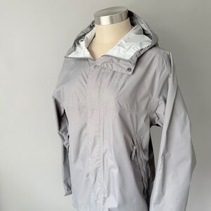 Helly Hansen Gray Hooded Rain Jacket Women’s Small Waterproof Lightweight